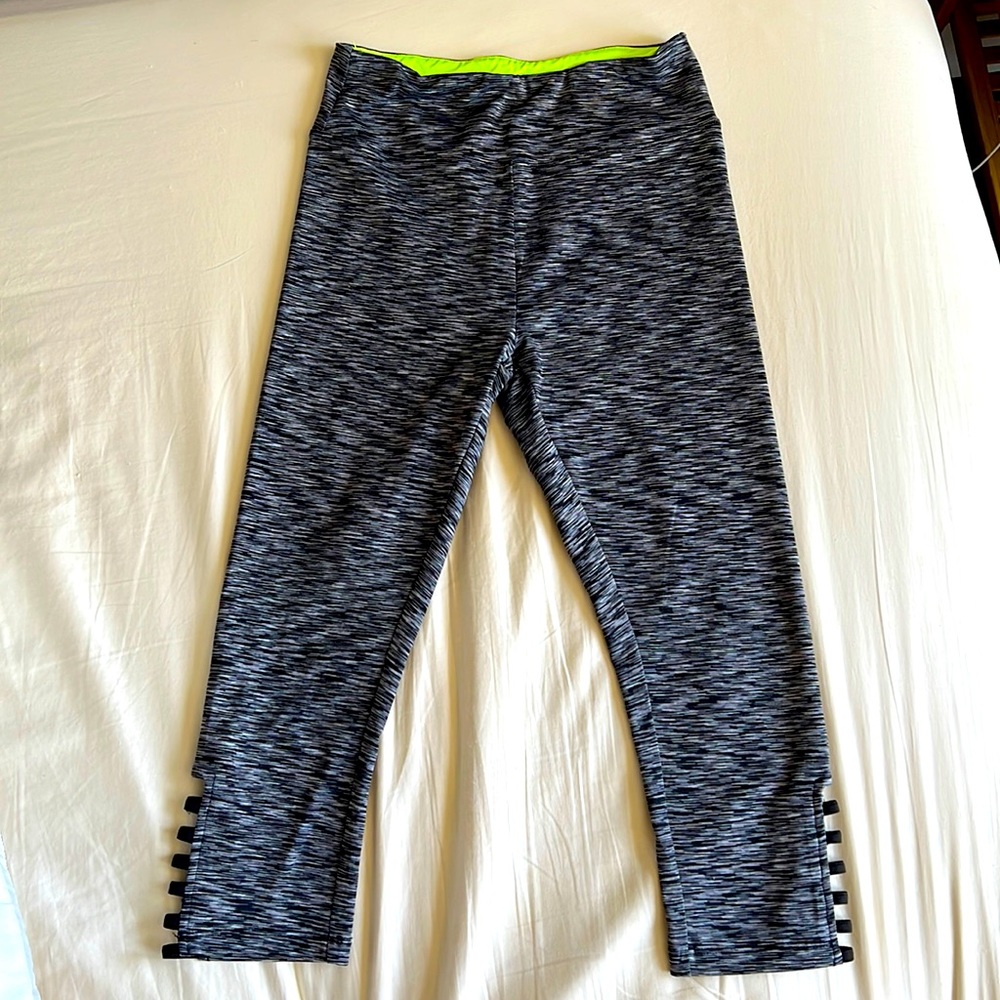 Gray Patterned Sports Leggings